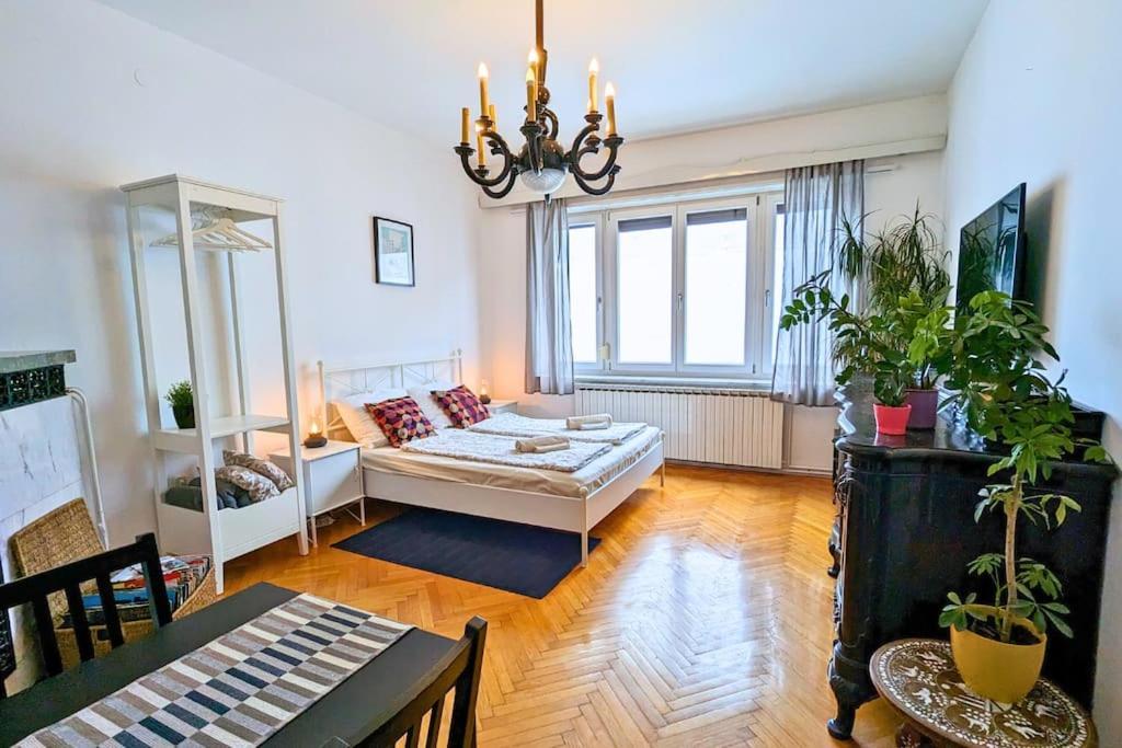 True Zagreb Centrally Located & Spacious Apartment Exterior photo